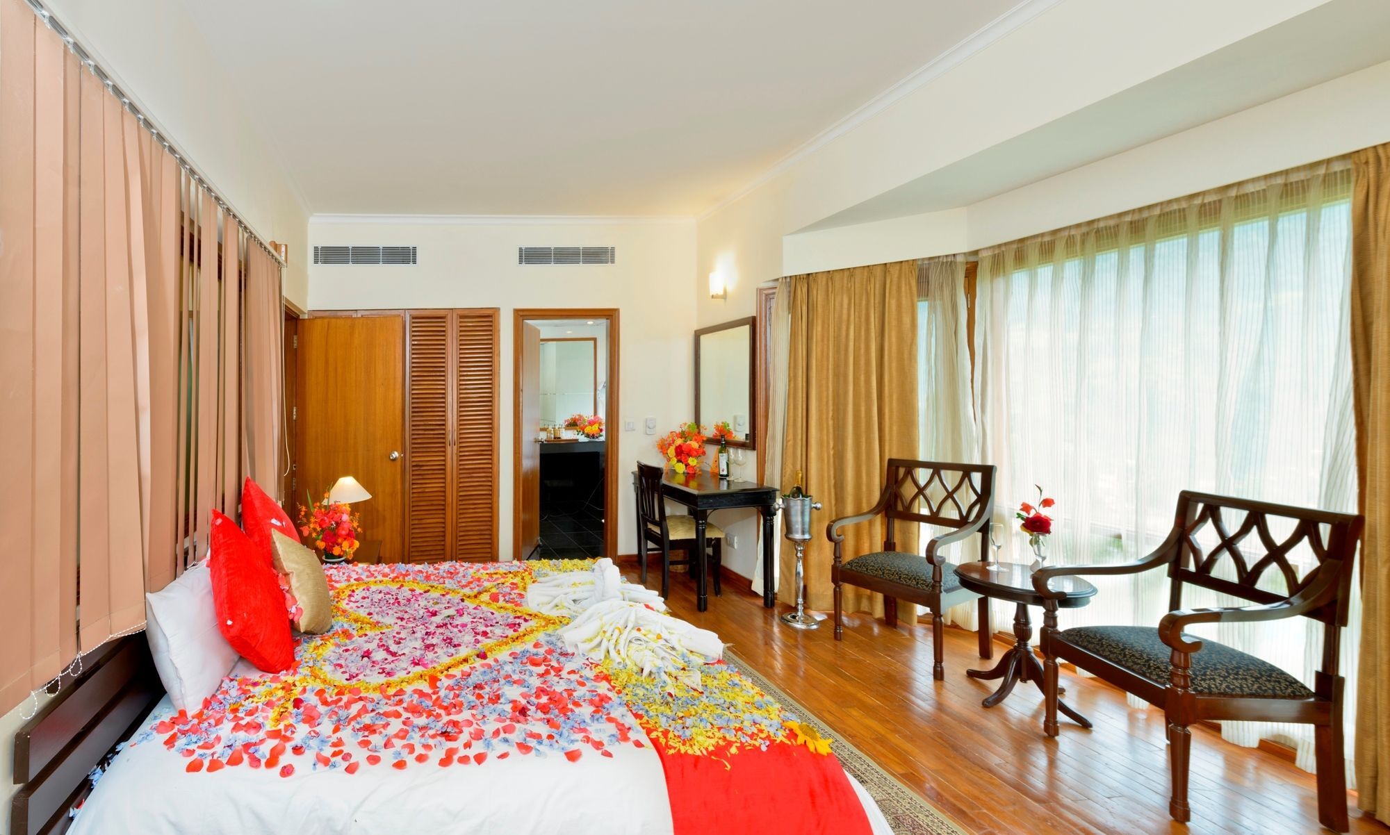 Solang Valley Resort Palchān Eksteriør billede